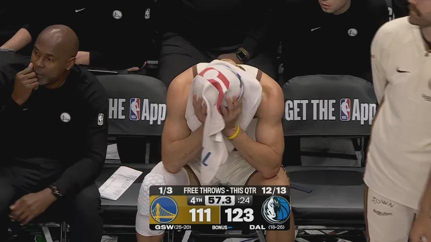 欧冠客户端下载-轰下38分的库里，正负值-24！他怎么又被喷？认清形势，放弃幻想